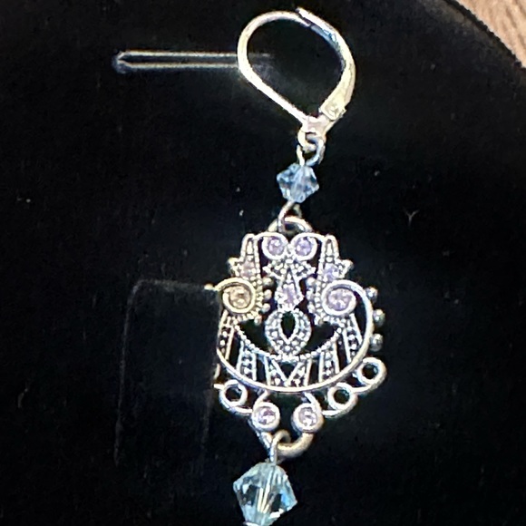 Vintage Dangle Earrings - Picture 4 of 5